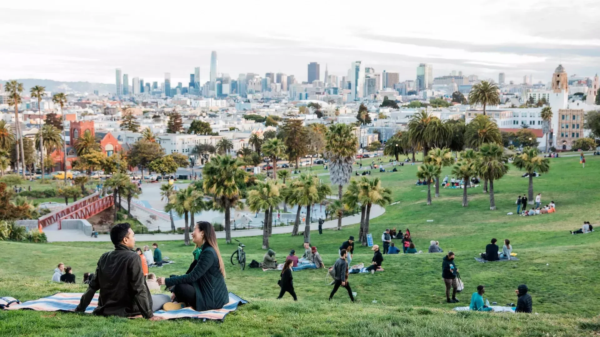 在Mission District的Dolores Park野餐