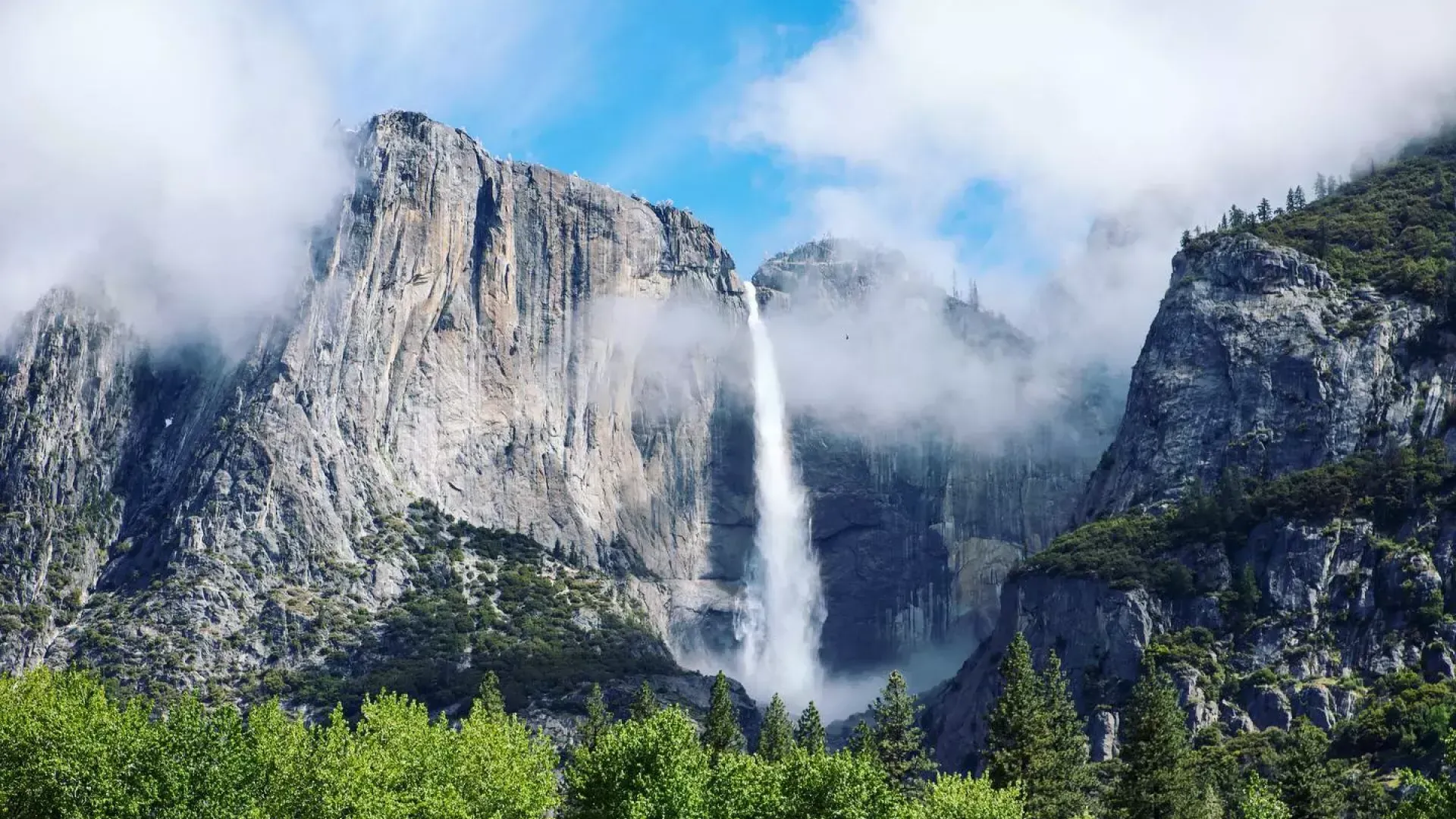 Cataratas de Yosemite en el Parque Nacional Yosemite.