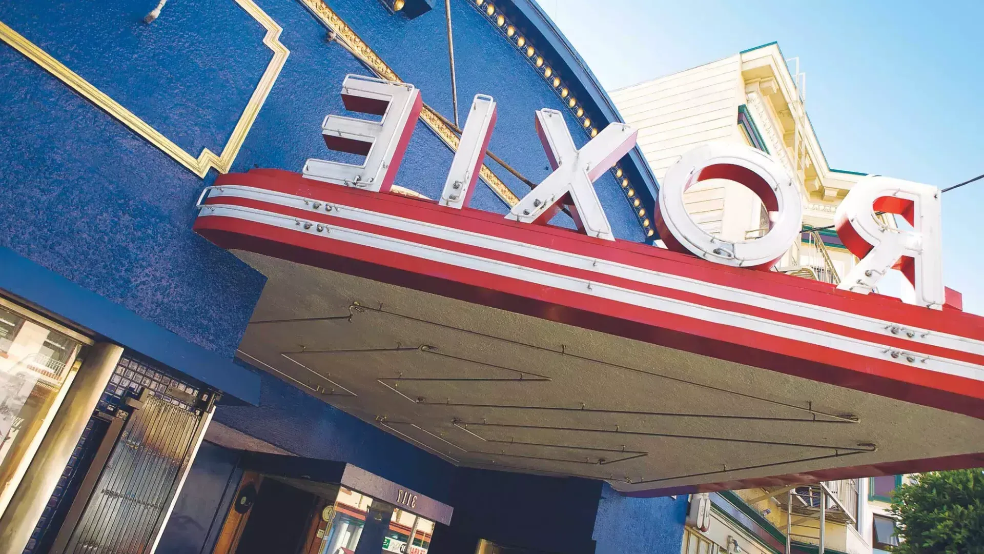 Close-up view of the marquee of the Roxie Theater in the 任务的区, San Francisco, CA.